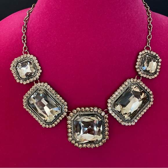 Statement Necklaces | Gold Tone Light Brown Stones| Size Long 17.50" Adjustable - Picture 3 of 8